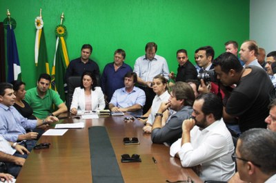 Reunião001.jpg