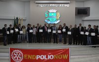 Representantes do Rotary falam na tribuna sobre ações do clube em Sinop